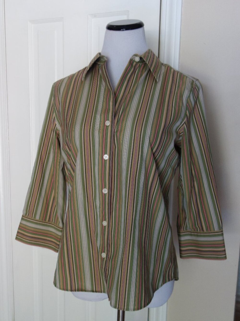 Vntg (Hong Kong) EDDIE BAUER Green Striped Button 3/4 Sleeve Shirt – Wmns Med